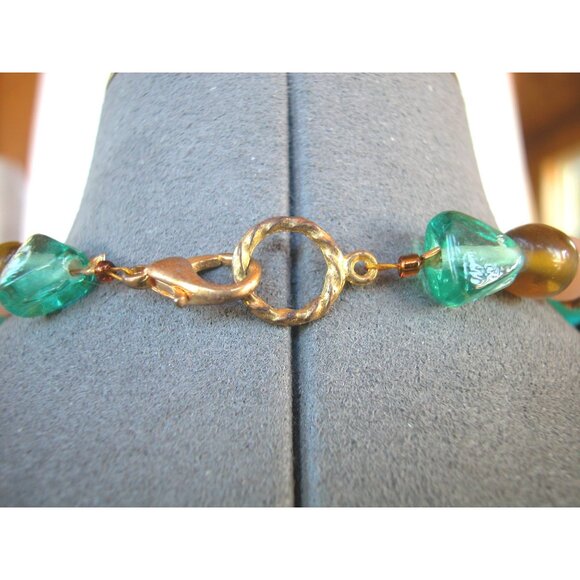 Multicolor Beaded Necklace & Earrings Set With Lobster Clasp - Picture 3 of 4